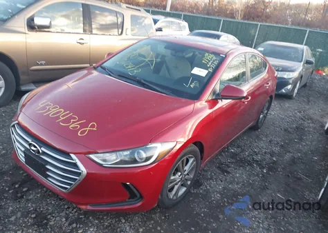 2018 Hyundai Elantra Value Edition z USA, uszkodzony, nr VIN 5NPD84LF2JH395868